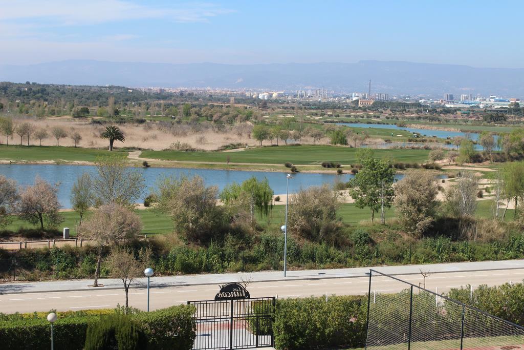 Los Juncos De Pineda Park 살루 외부 사진
